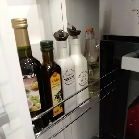 Alexandra Apartment